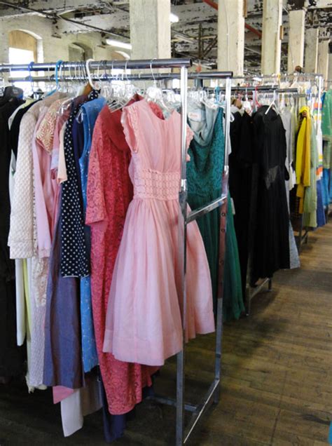 Vintage Clothing Wholesale .